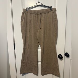 Cato Tan Sweatpants Relaxed Fit women’s 18/20WP